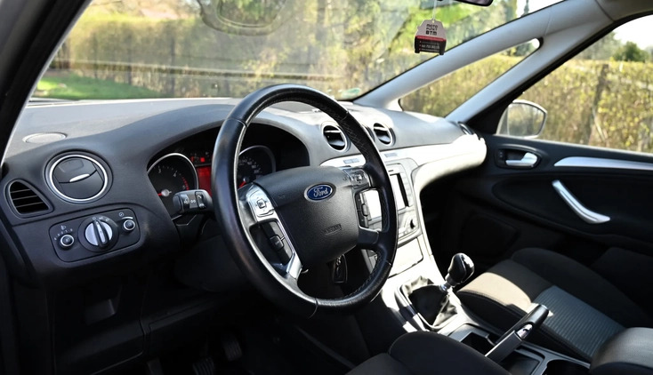 Ford S-Max cena 30900 przebieg: 230000, rok produkcji 2012 z Jasień małe 596